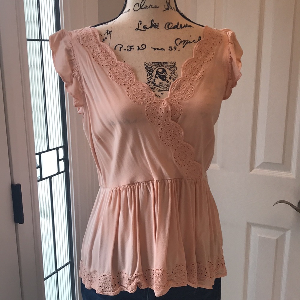 LOFT Peach 🍑 detailed blouse